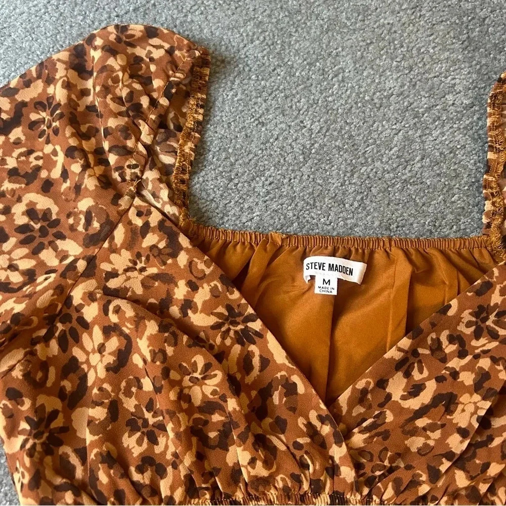 Steve Madden Fall Pattern Blouse Deep V Neck Ruch… - image 4